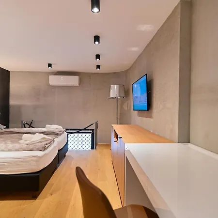 Apartament The Place *