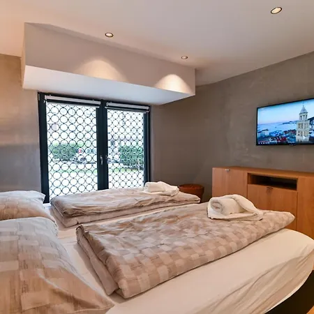 The Place Apartman *